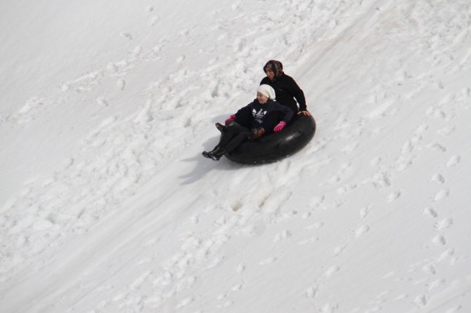 Baharda Konya’da kayak keyfi