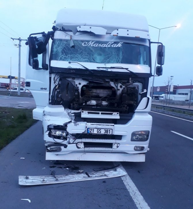 Aksaray’da zincirleme trafik kazası: 2 yaralı