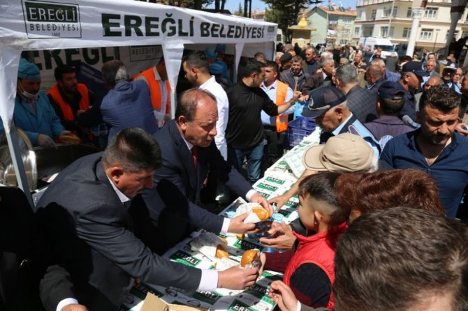 Başkan Oprukçu’dan hemşehrilerine ikram