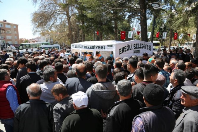 Başkan Oprukçu’dan hemşehrilerine ikram