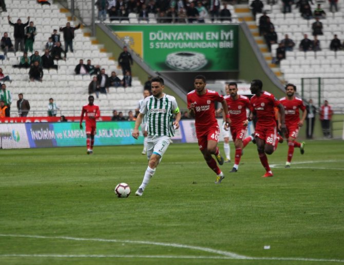 Spor Toto Süper Lig: Atiker Konyaspor: 1 - Demir Grup Sivasspor: 1 (İlk yarı)