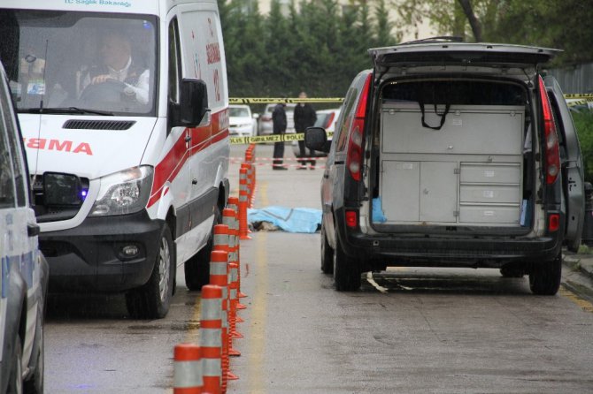 Konya’da 42. kattan ölüme atladı