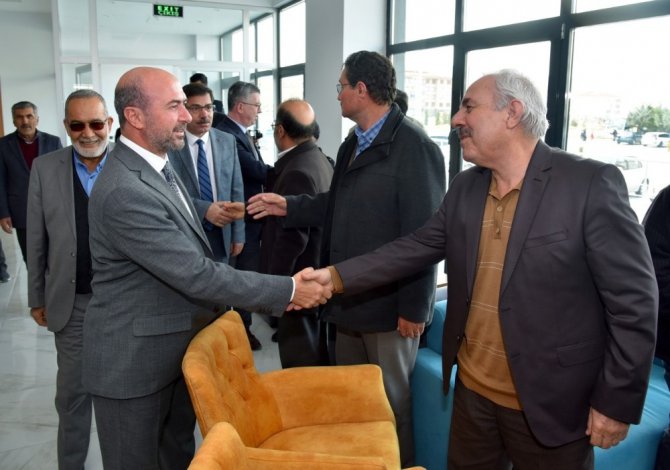 Başkan Pekyatırmacı’dan Yazır Emekli Lokali’ne ziyaret