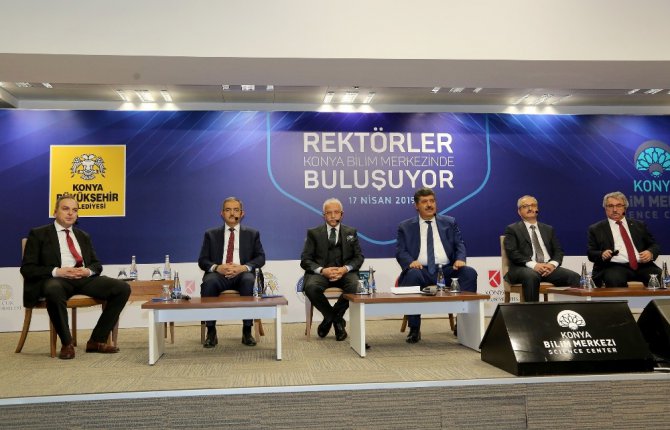 Rektörler Bilim Merkezinde öğrencilerle buluştu