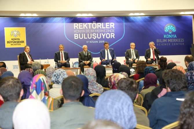 Rektörler Bilim Merkezinde öğrencilerle buluştu