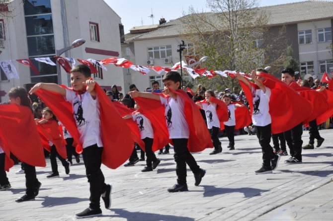 Seydişehir’ de 23 Nisan törenle kutlandı