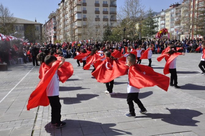 Seydişehir’ de 23 Nisan törenle kutlandı