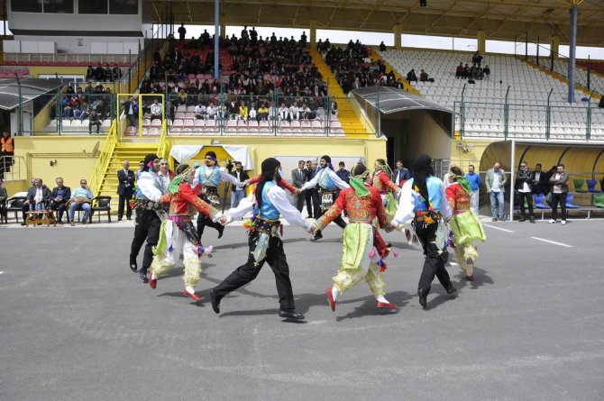 Selçuk’ta “26’ncı Spor Şenliği” başladı