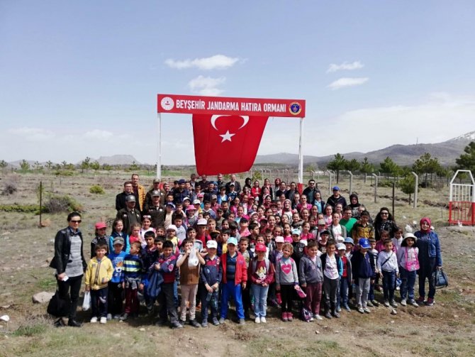 Beyşehir Jandarma Hatıra Ormanında fidan dikme etkinliği