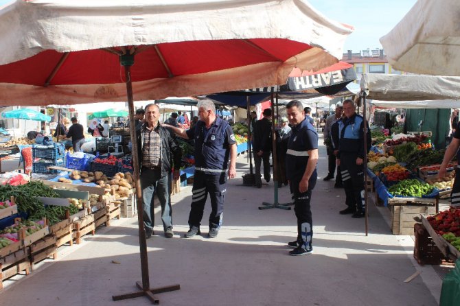 Beyşehir’de zabıtadan pazar yerinde düzenleme çalışmaları