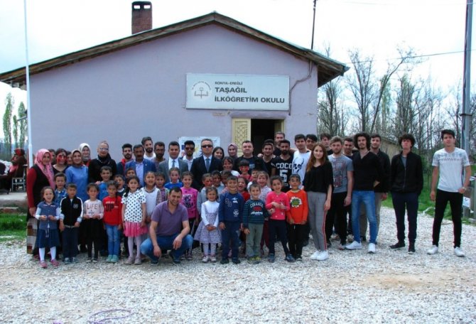 NEÜ’den köy okullarına geleneksel yardım etkinliği