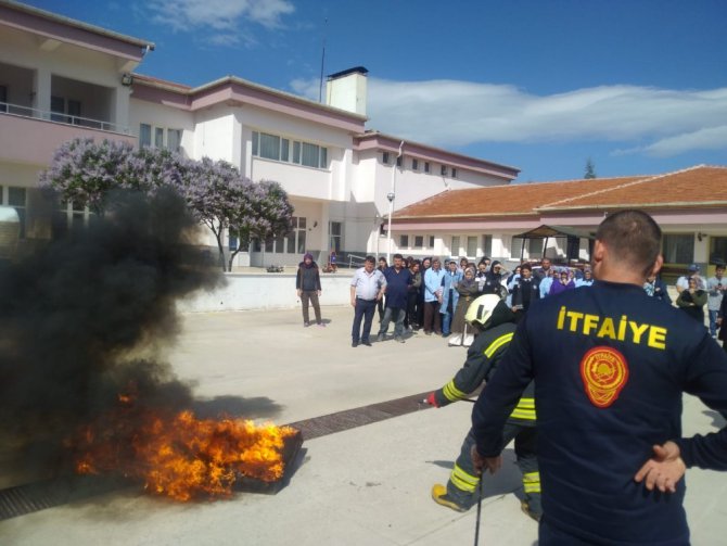 Beyşehir’de öğrenci yurdunda yangın tatbikatı