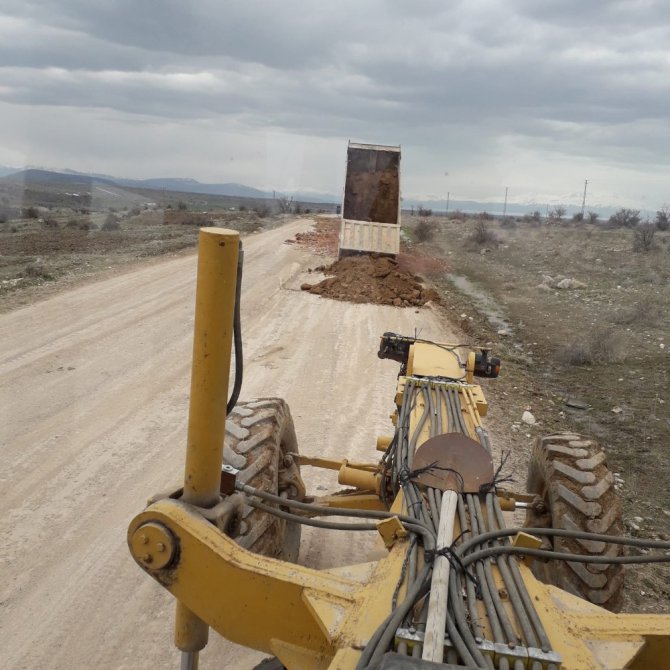 Beyşehir’de yayla yolları yaza hazırlanıyor