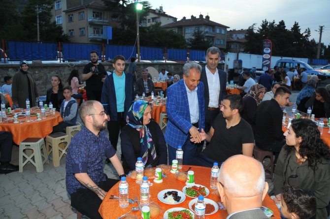 Akşehir’de şehit ve gazi ailelerine iftar yemeği