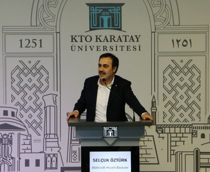 KTO Karatay Üniversitesi öğrenci topluluklarını ödüllendirdi