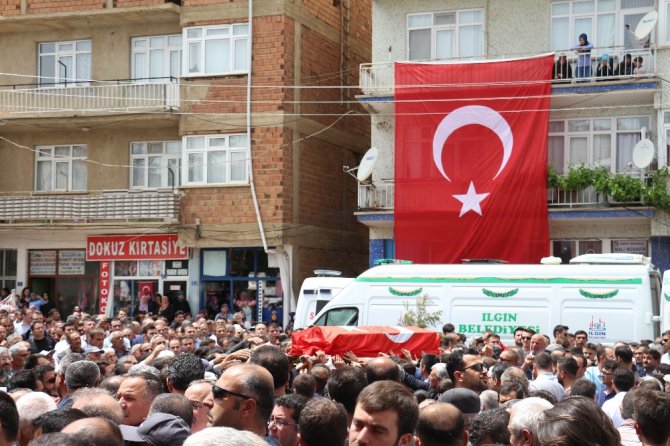 Bıçaklanarak ölen Belediye Başkanı Öztoklu son yolculuğuna uğurlandı