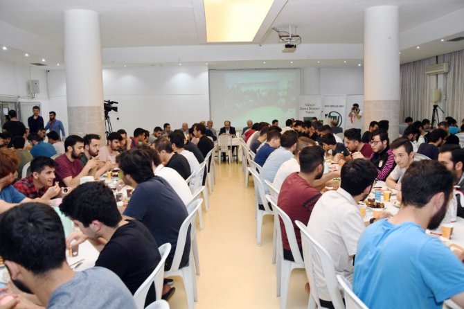 İstanbul’da yaşayan Konyalılar iftarda buluştu