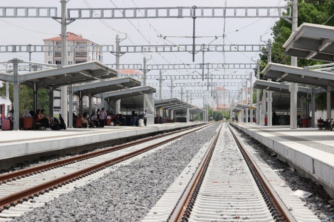 Konya Karaman Hızlı Tren Projesi mesafeleri kısaltacak