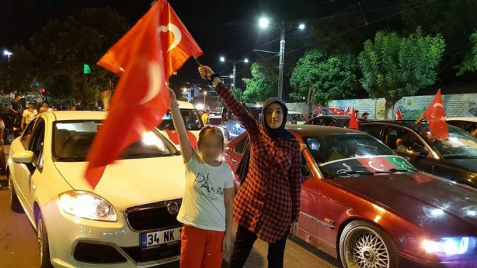 Cenaze namazını müftü babası gözyaşlarıyla kıldırdı