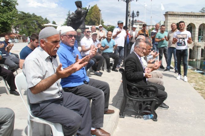 Beyşehir Gölü’nde av dönemi dualarla başladı