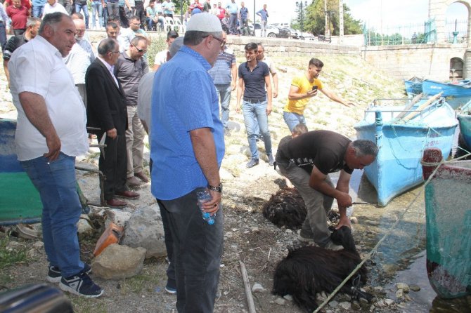 Beyşehir Gölü’nde av dönemi dualarla başladı