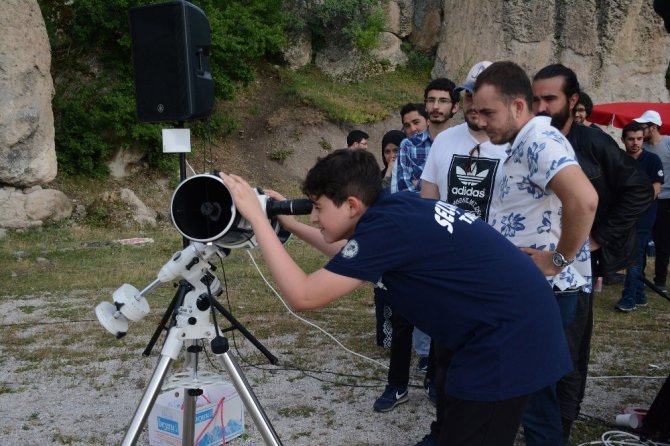 Üniversiteli gençler Bilim Merkezi Gözlem Etkinliğinde buluştu