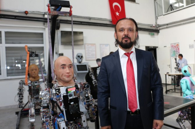 Eğitim verecek robotlar geliyor