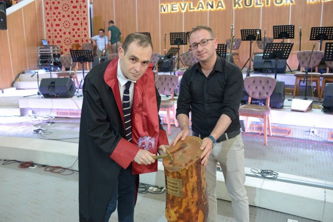 SÜ Tıp Fakültesi 12. dönem mezunlarını verdi