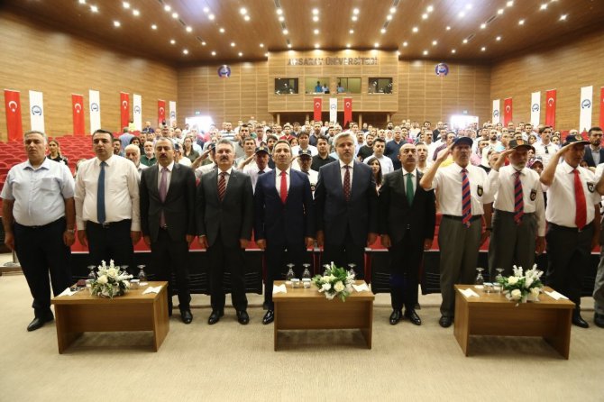 Aksaray’da Türk siyasi hayatında darbeler ve milli egemenlik konferansı