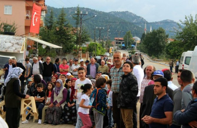 Beyşehir’e dev Türk bayrağı