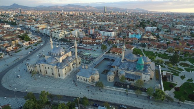 Başkan Altay üniversite tercihi yapacak öğrencileri Konya’ya davet etti