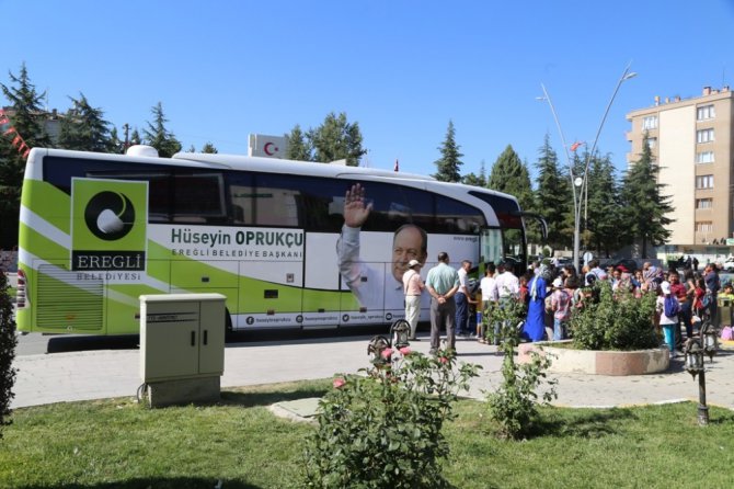 Başkan Oprukçu başarılı öğrencileri tatile gönderdi