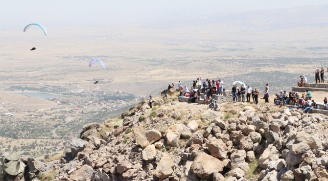 Aksaray’da Uluslararası Yamaç Paraşütü Rusya Açık Şampiyonası başladı