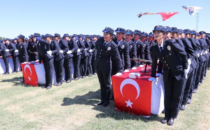 Aksaray POMEM’de 631 yeni polis mezun oldu