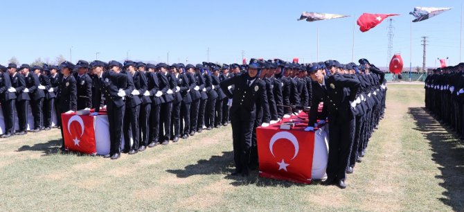 Aksaray POMEM’de 631 yeni polis mezun oldu