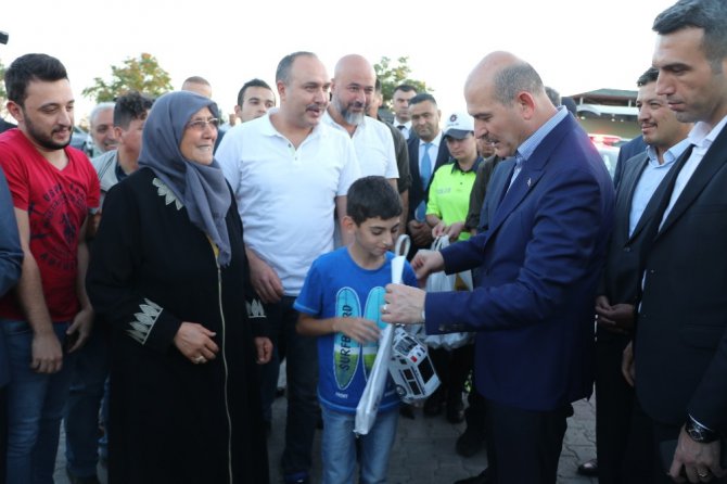 İçişleri Bakanı Soylu: “Ekiplerimiz uyandırma servisi gibi çalışıyor”