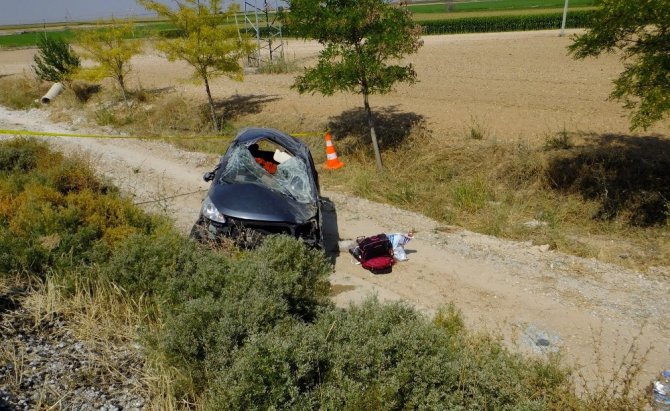 Aksaray’da otomobil takla attı: 1 ölü, 2 yaralı