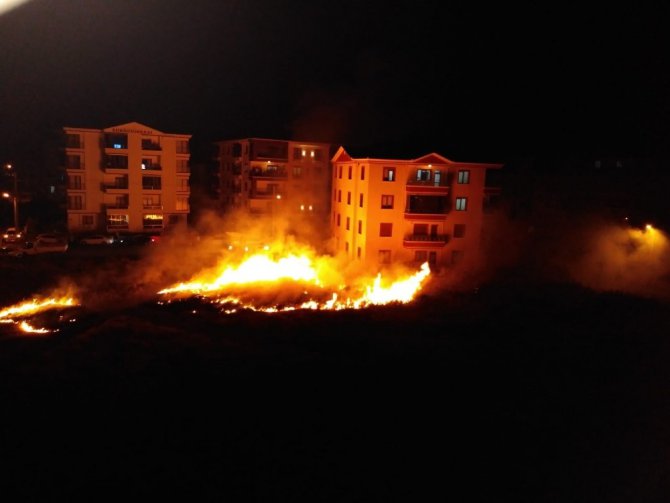 Aksaray’da düğün evinde havai fişek yangına neden oldu