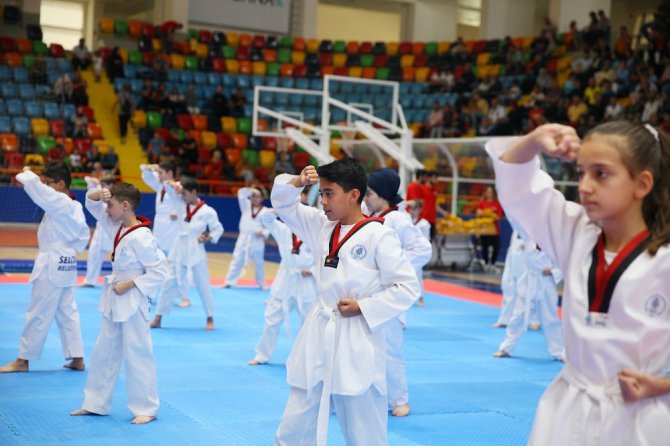 Selçuklu Taekwondo’da kemer sınav heyecanı yaşandı