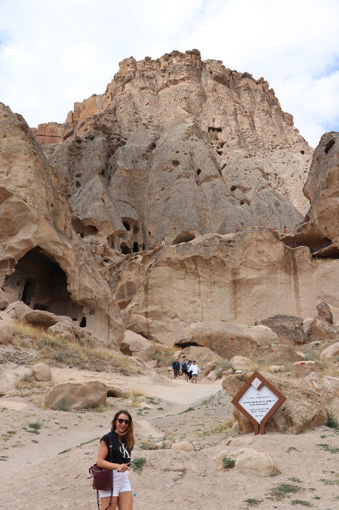 Aksaray’ın peribacaları olan Selime Katedrali turistlerin ilgi odağı