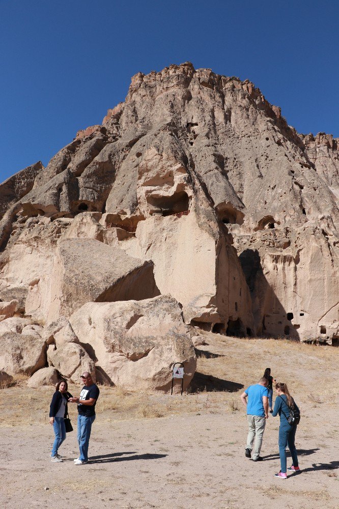 Aksaray’ın peribacaları olan Selime Katedrali turistlerin ilgi odağı