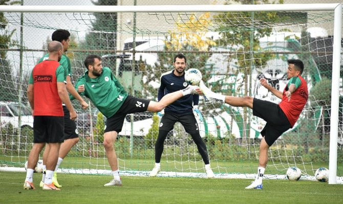 Konyaspor, Eskişehirspor maçı öncesi hazırlıklarını sürdürdü