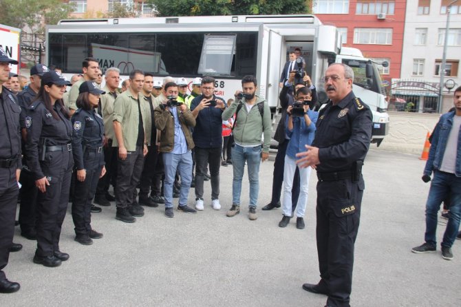 Konya Emniyetinden Barış Pınarı Harekatı’na kan bağışı desteği