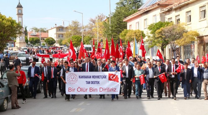 Yunak’ta Barış Pınarı Herakatı’na destek