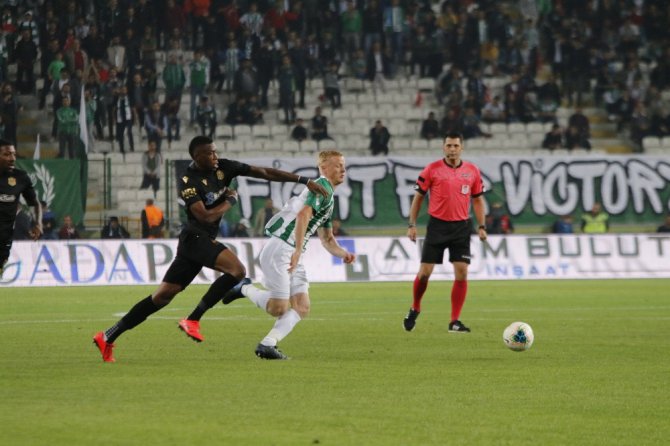 Süper Lig: Konyaspor: 0 - Yeni Malatyaspor: 1 (İlk Yarı)