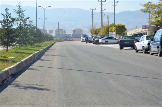 Ereğli Belediyesinden hastane yoluna sıcak asfalt