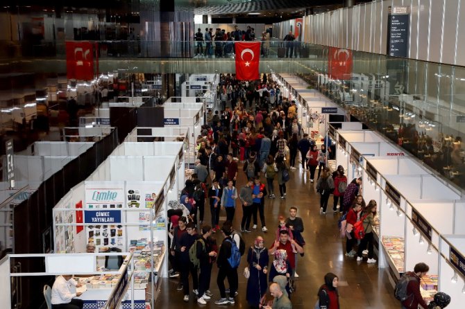 Konya Kitap Günleri’nde ziyaretçi sayısı 200 bini geçti