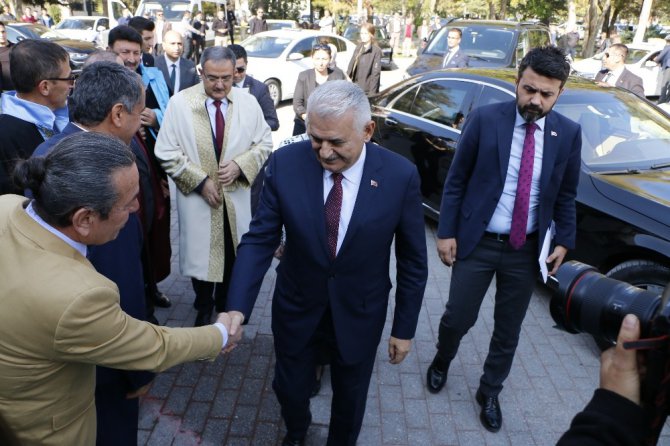 Binali Yıldırım: 