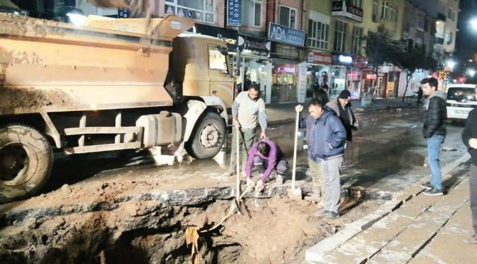 Başkan Dinçer: “Aksaray’da su kesintisi tarihe karışacak