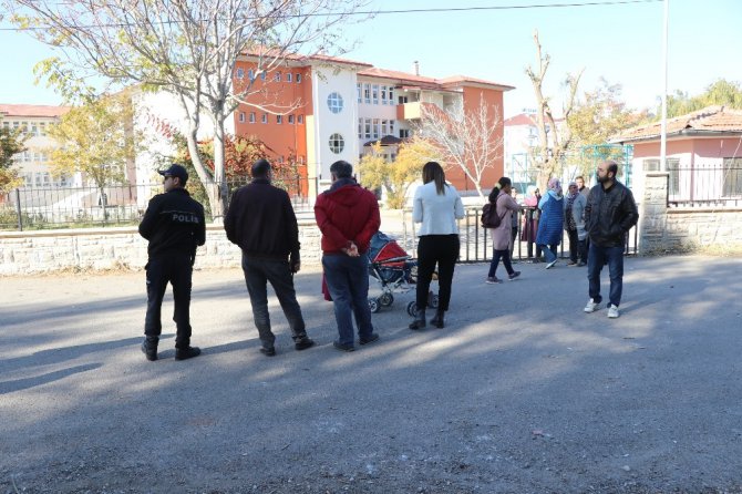 Aksaray’da okul müdürü açığa alındı, müfettişler incelemelerini sürdürüyor